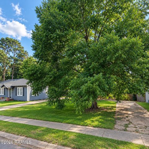 304 Cedar Crest Court, Lafayette, LA 70501