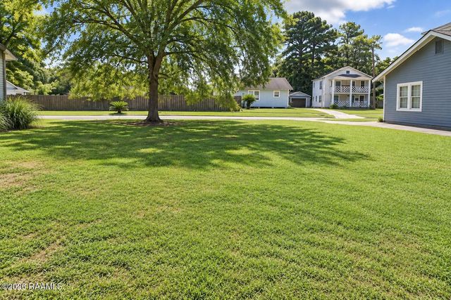 304 Cedar Crest Court, Lafayette, LA 70501
