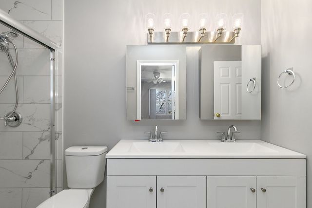 2155 College Drive, Glendale Heights, IL 60139