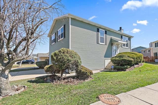 2155 College Drive, Glendale Heights, IL 60139