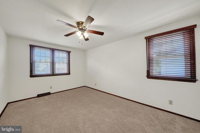 3603 SQUIRREL HILL CT, Wilmington, DE 19808