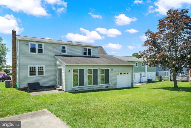 3603 SQUIRREL HILL CT, Wilmington, DE 19808