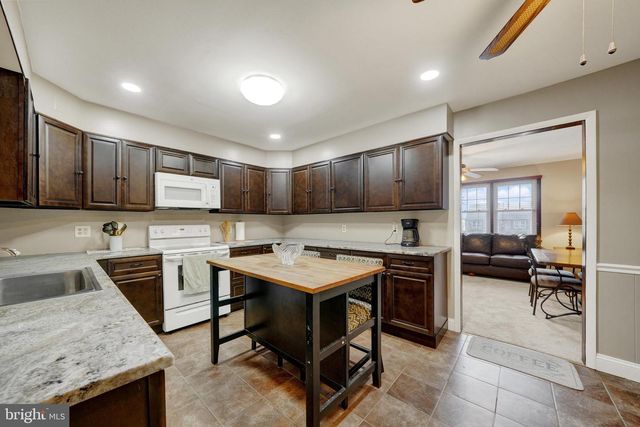 3603 SQUIRREL HILL CT, Wilmington, DE 19808