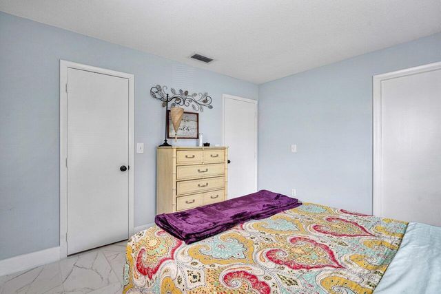 517 SW 18th Street, Boynton Beach, FL 33426