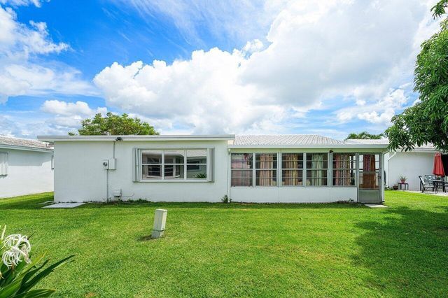 517 SW 18th Street, Boynton Beach, FL 33426