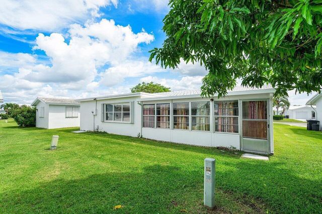 517 SW 18th Street, Boynton Beach, FL 33426