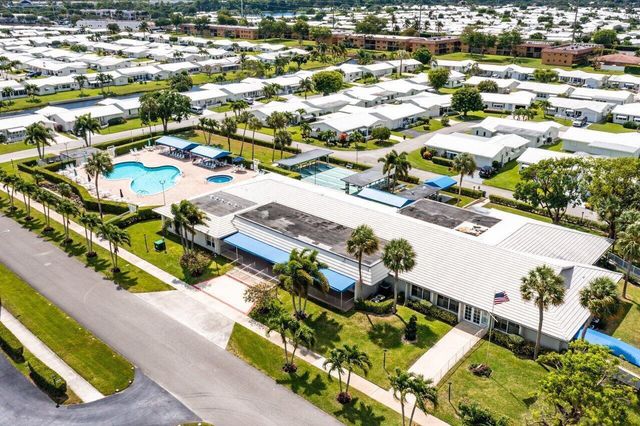 517 SW 18th Street, Boynton Beach, FL 33426