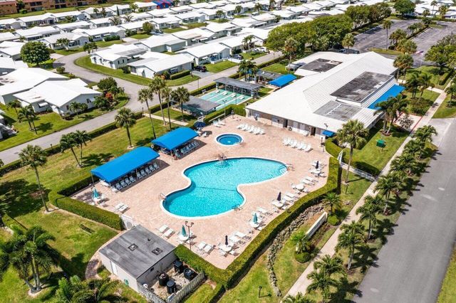 517 SW 18th Street, Boynton Beach, FL 33426
