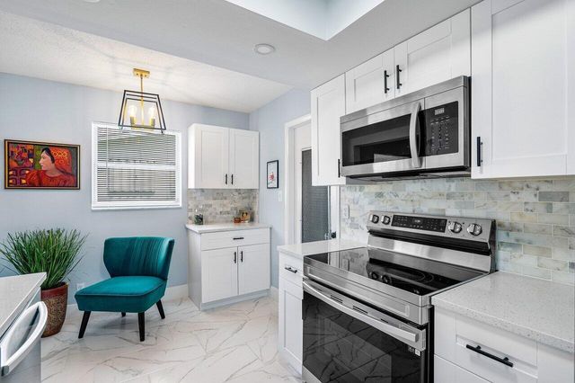 517 SW 18th Street, Boynton Beach, FL 33426