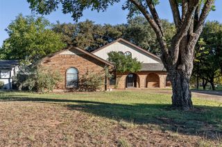 414 Granada Calle Court, Granbury, TX 76049