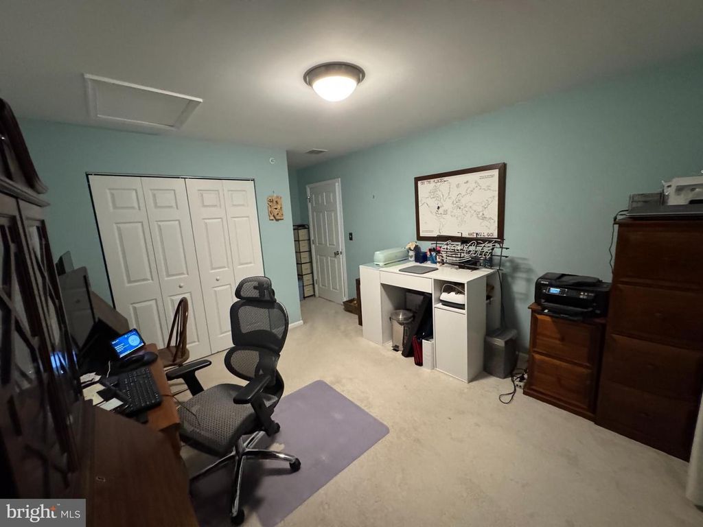 213 HAMPSHIRE DR, Sellersville, PA 18960