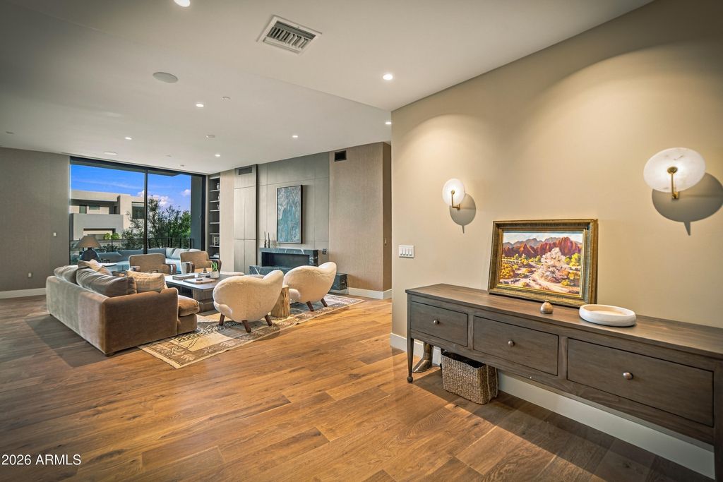 5000 N CAMELBACK RIDGE Drive 108, Scottsdale, AZ 85251 — exterior