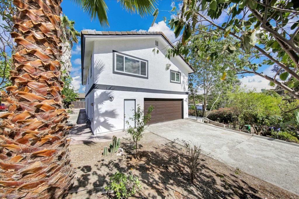Image 1 of property listing at 8438 Fanita Drive, Santee, CA 92071