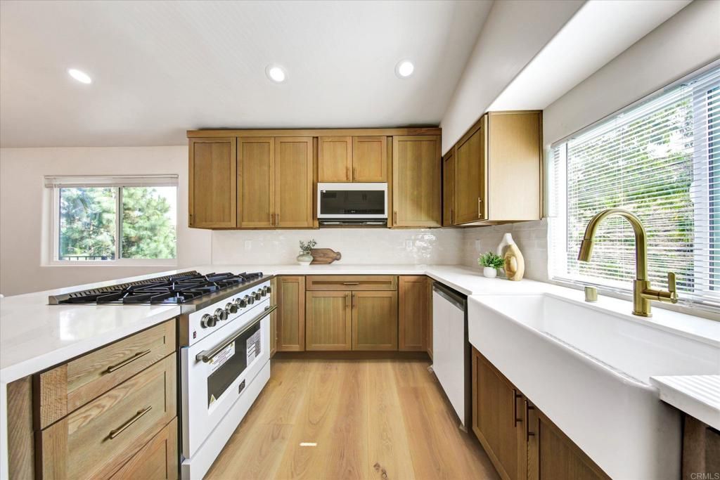 Image 16 of property listing at 8438 Fanita Drive, Santee, CA 92071