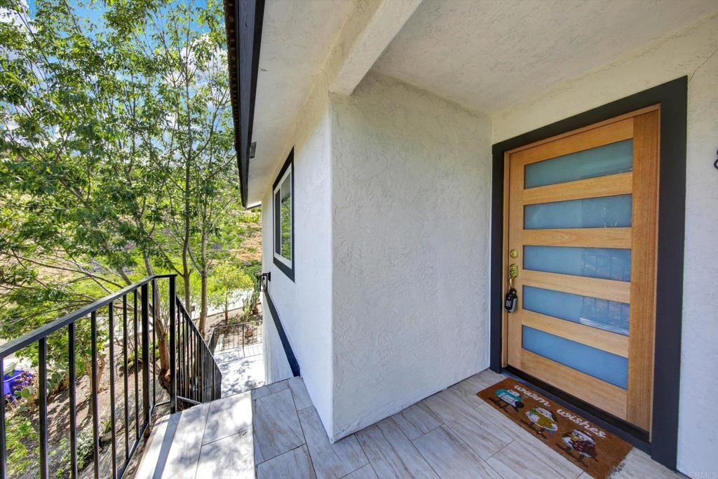 Image 6 of property listing at 8438 Fanita Drive, Santee, CA 92071
