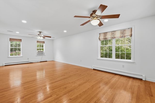 700 Main.St, Wareham, MA 02571
