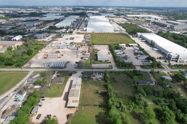 8909 Taub Road, Houston, TX 77064