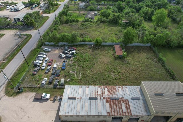 8909 Taub Road, Houston, TX 77064