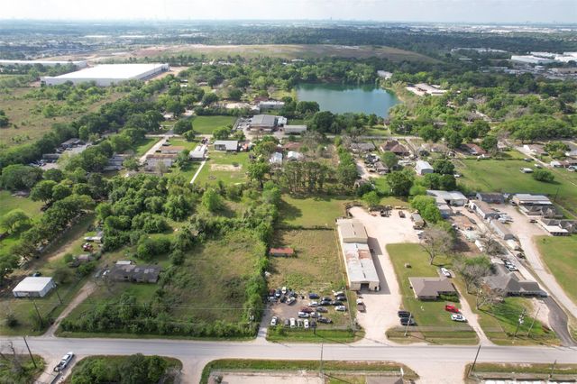 8909 Taub Road, Houston, TX 77064