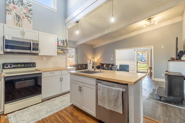 172 Dakota Road, Bristol, VA 24201