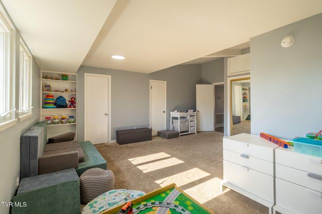 172 Dakota Road, Bristol, VA 24201
