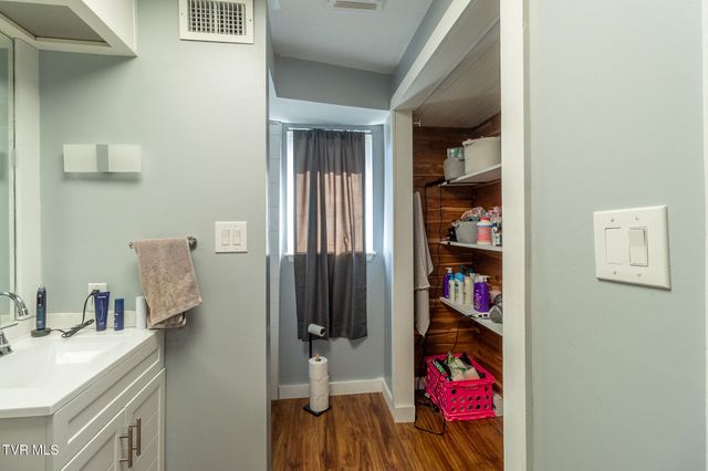 172 Dakota Road, Bristol, VA 24201