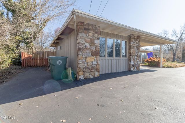 172 Dakota Road, Bristol, VA 24201