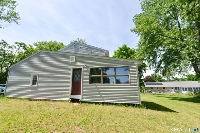 96 Crestwood Trail, East Hartford, CT 06118