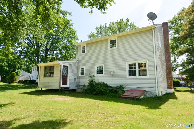 96 Crestwood Trail, East Hartford, CT 06118