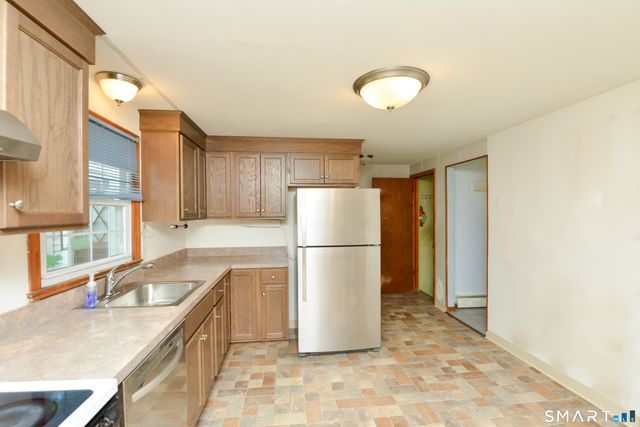 96 Crestwood Trail, East Hartford, CT 06118