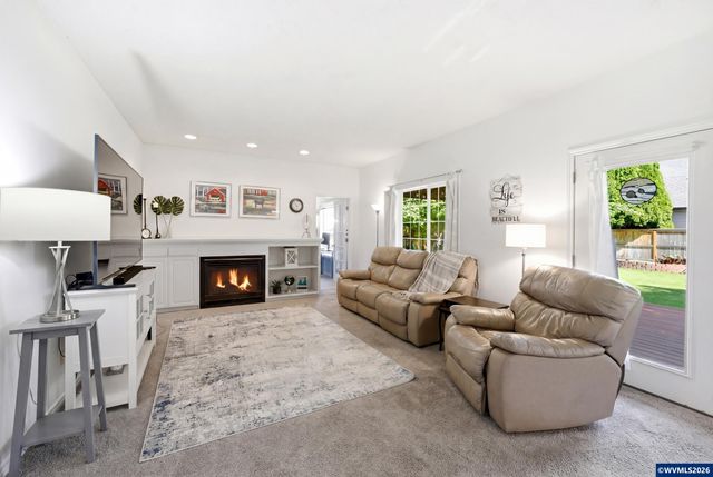 1341 Bent Grass Ct NE, Keizer, OR 97303