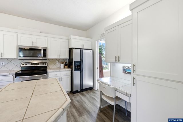 1341 Bent Grass Ct NE, Keizer, OR 97303