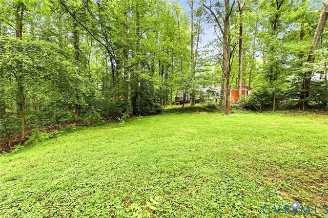 4201 Country Spring Ln, Chesterfield, VA 23236