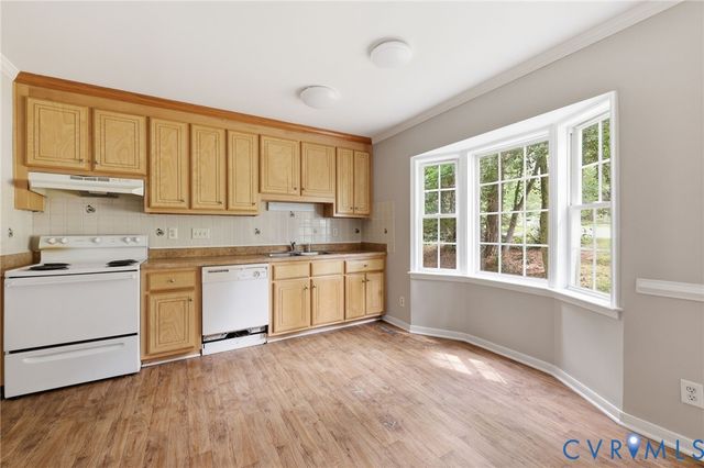 4201 Country Spring Ln, Chesterfield, VA 23236