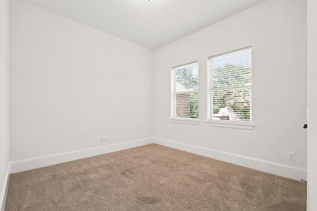 6 Sleeping Colt Place, The Woodlands, TX 77389