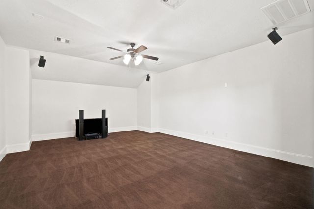 6 Sleeping Colt Place, The Woodlands, TX 77389