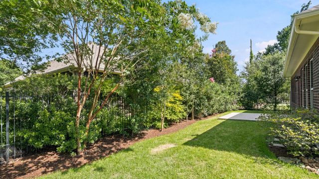 6 Sleeping Colt Place, The Woodlands, TX 77389