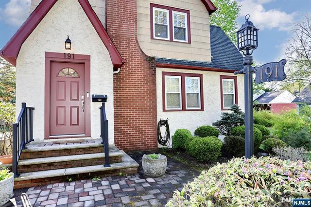 191 Hardenburgh Avenue, Demarest, NJ 07627