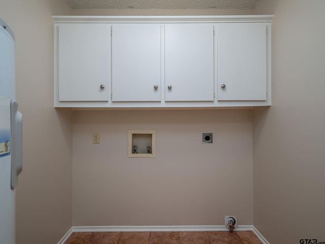 519 Sunnyside Dr, Chandler, TX 75758