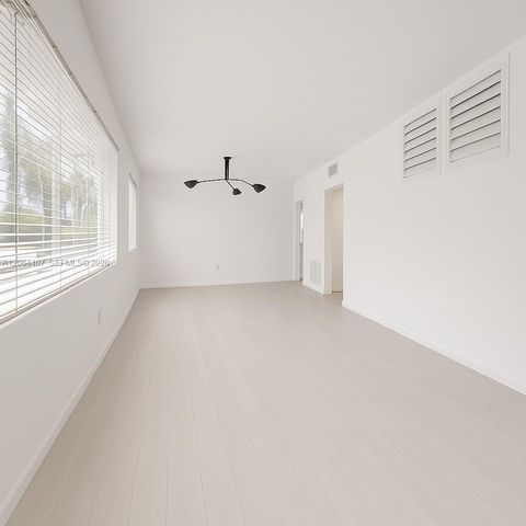 1110 Venetian Way 2B, Miami, FL 33139