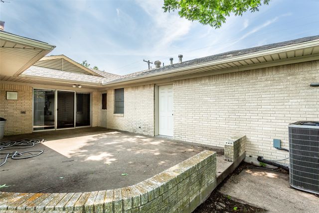 6105 E University Boulevard, Dallas, TX 75214