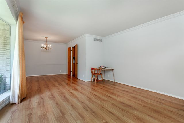 6105 E University Boulevard, Dallas, TX 75214