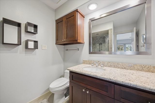 37 E Broad Oaks, Houston, TX 77056