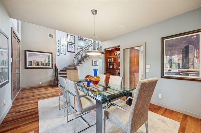 37 E Broad Oaks, Houston, TX 77056