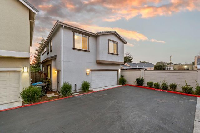 639 Montage Circle, East Palo Alto, CA 94303