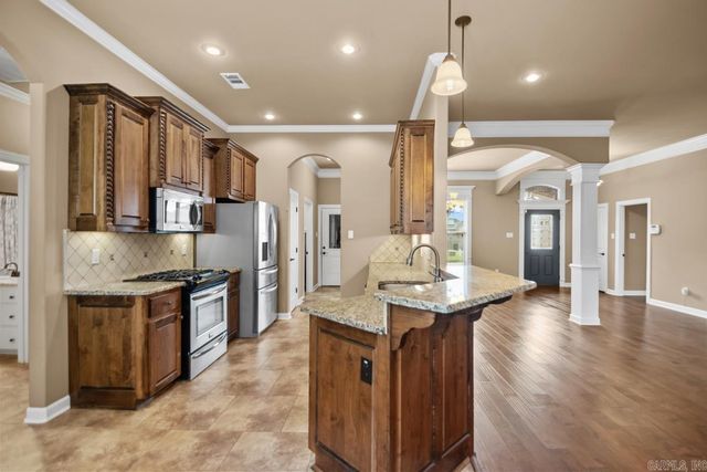 2032 Miramonte Drive, Sherwood, AR 72120