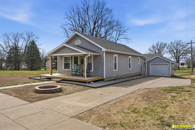 693 N 3rd Street, Tecumseh, NE 68450