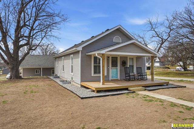 693 N 3rd Street, Tecumseh, NE 68450