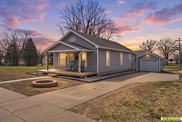 693 N 3rd Street, Tecumseh, NE 68450