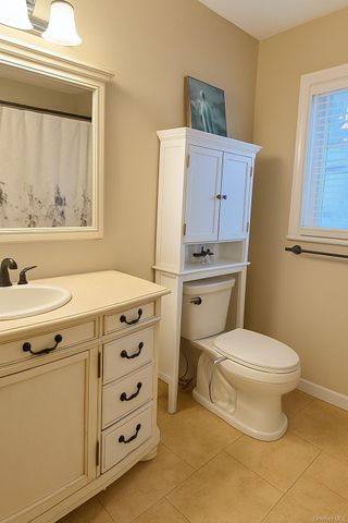 6 Maple Road, Rocky Point, NY 11778